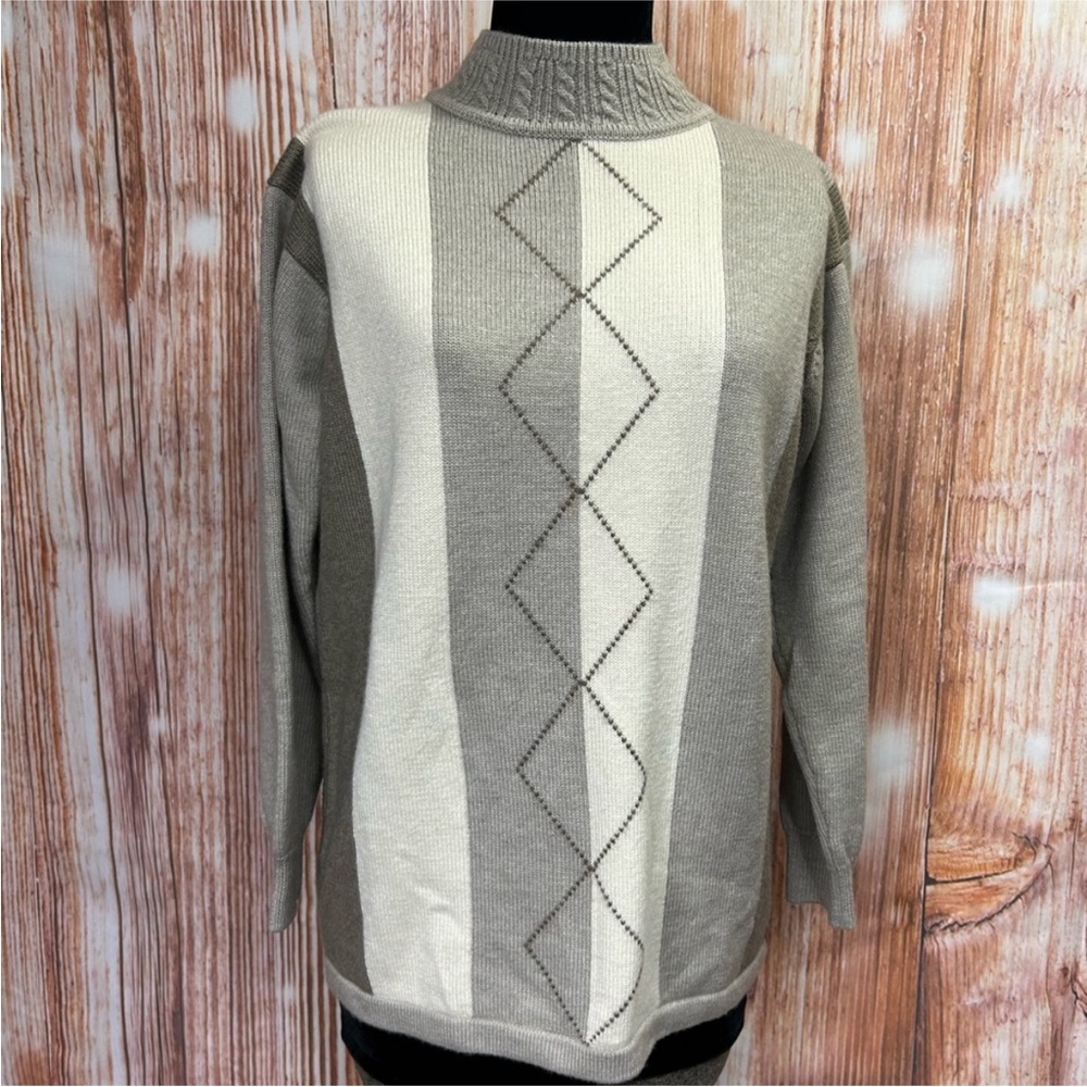 Liz Claiborne Wool Blend Sweater with Geometric Design